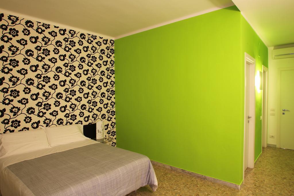 Viasparano B&B Bari Bagian luar foto