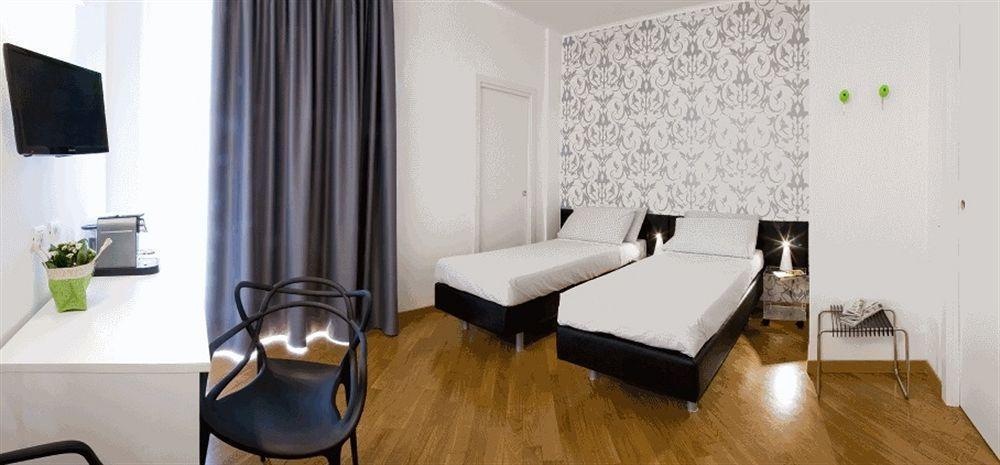 Viasparano B&B Bari Bagian luar foto