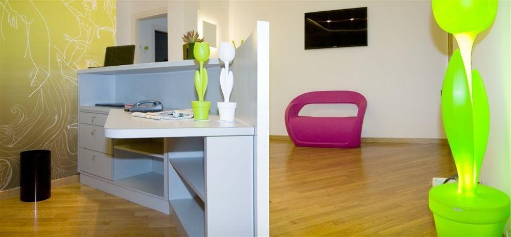 Viasparano B&B Bari Bagian luar foto