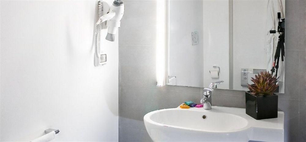 Viasparano B&B Bari Bagian luar foto